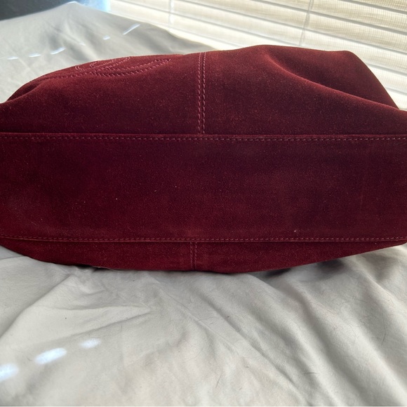 Chanel Tortoiseshell chain and suede tote bag - Picture 7 of 13